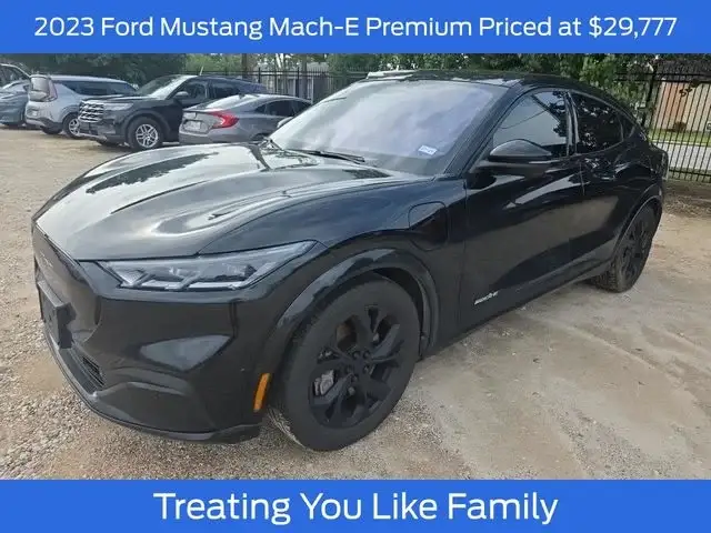 2023 Ford Mustang-Mach-e Premium photo 1