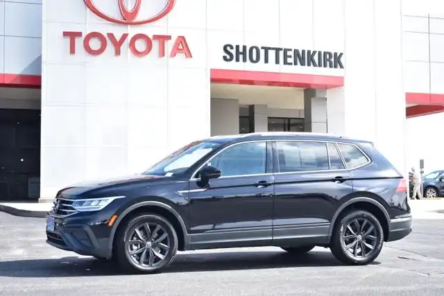 2024 Volkswagen Tiguan 2.0T SE 4Motion's photo