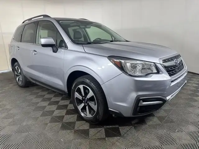 2017 Subaru Forester 2.5i Limited CVT's photo