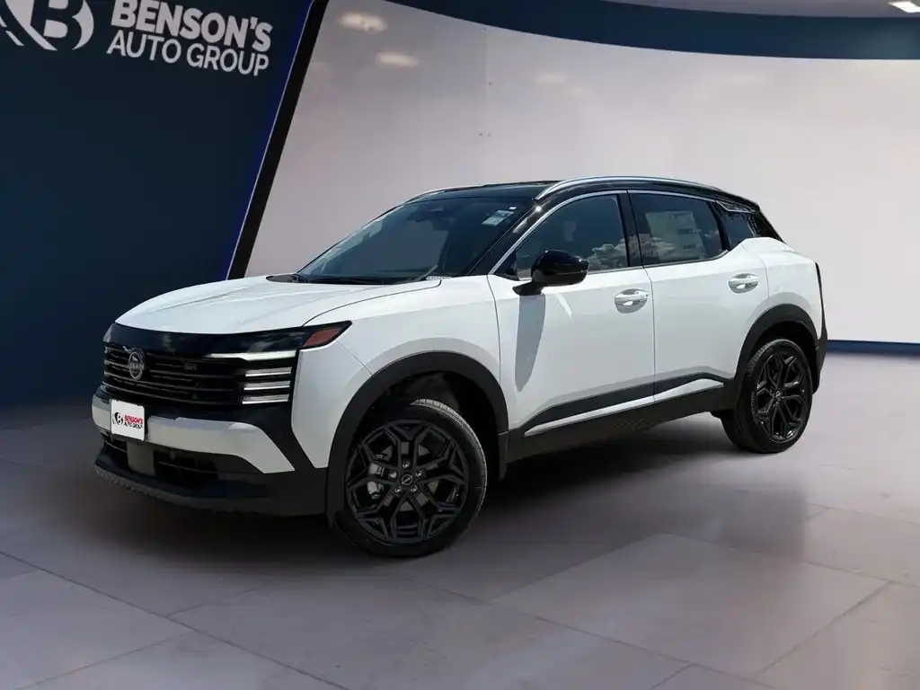 2027 Nissan Kicks 2.0 SR's photo