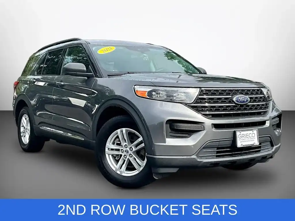 2021 Ford Explorer XLT 4WD's photo