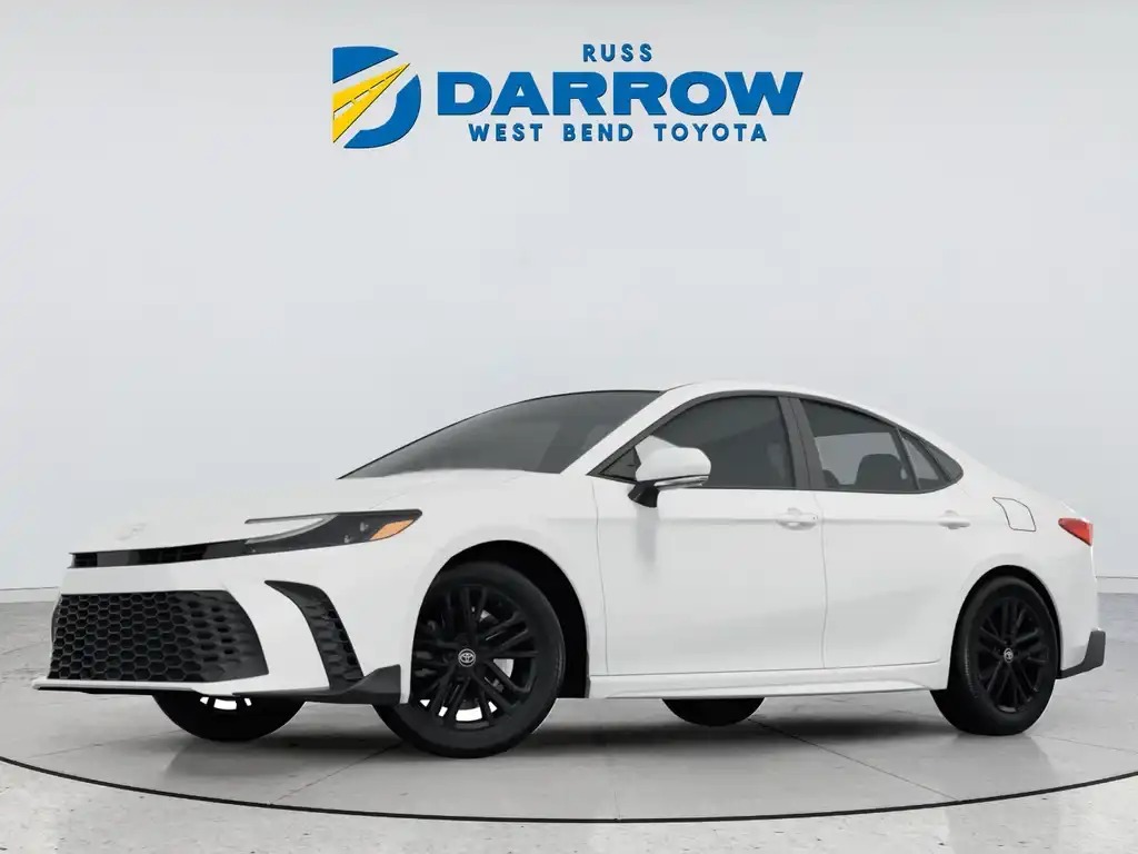 2025 Toyota Camry SE Hybrid's photo