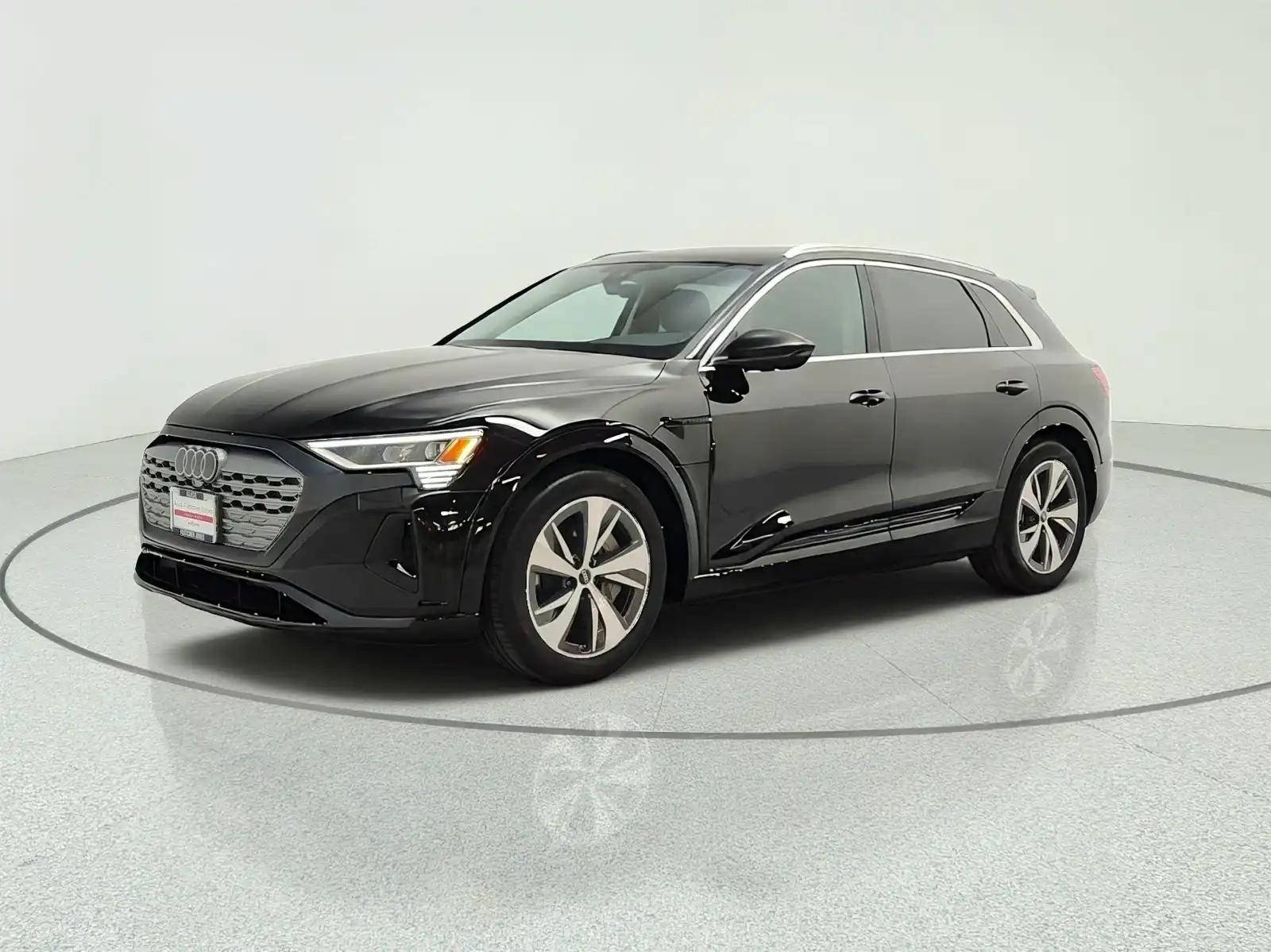 2024 Audi Q8 e-tron 55 114 kWh Premium quattro's photo