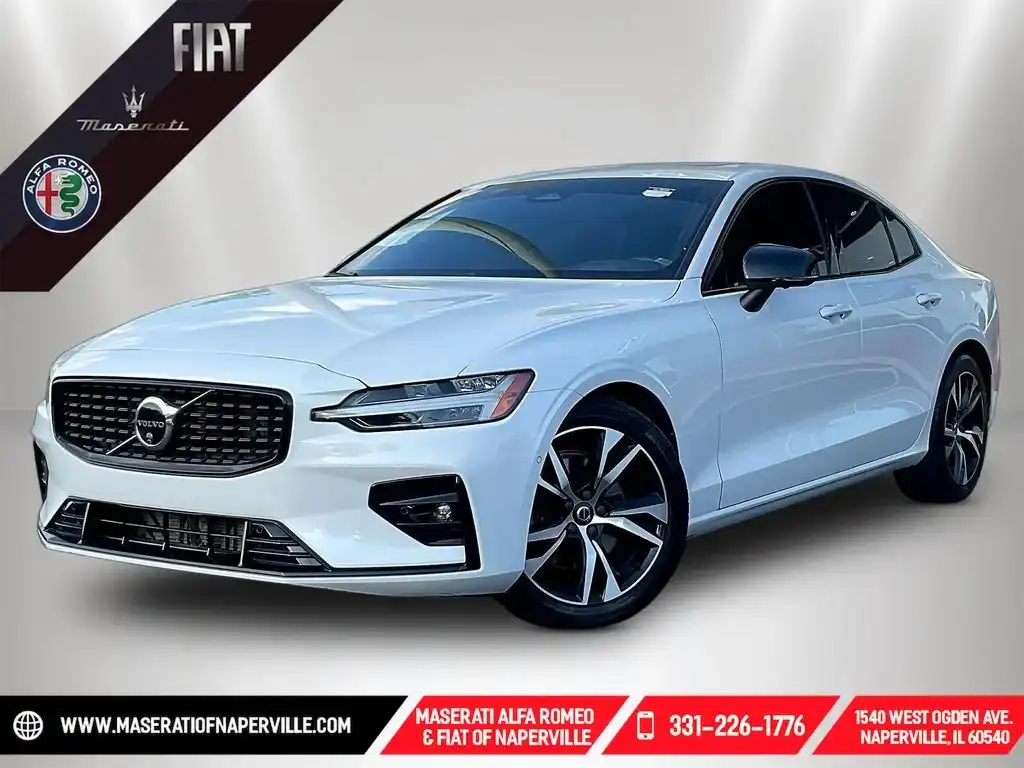 2024 Volvo S60 B5 Plus Dark Theme's photo