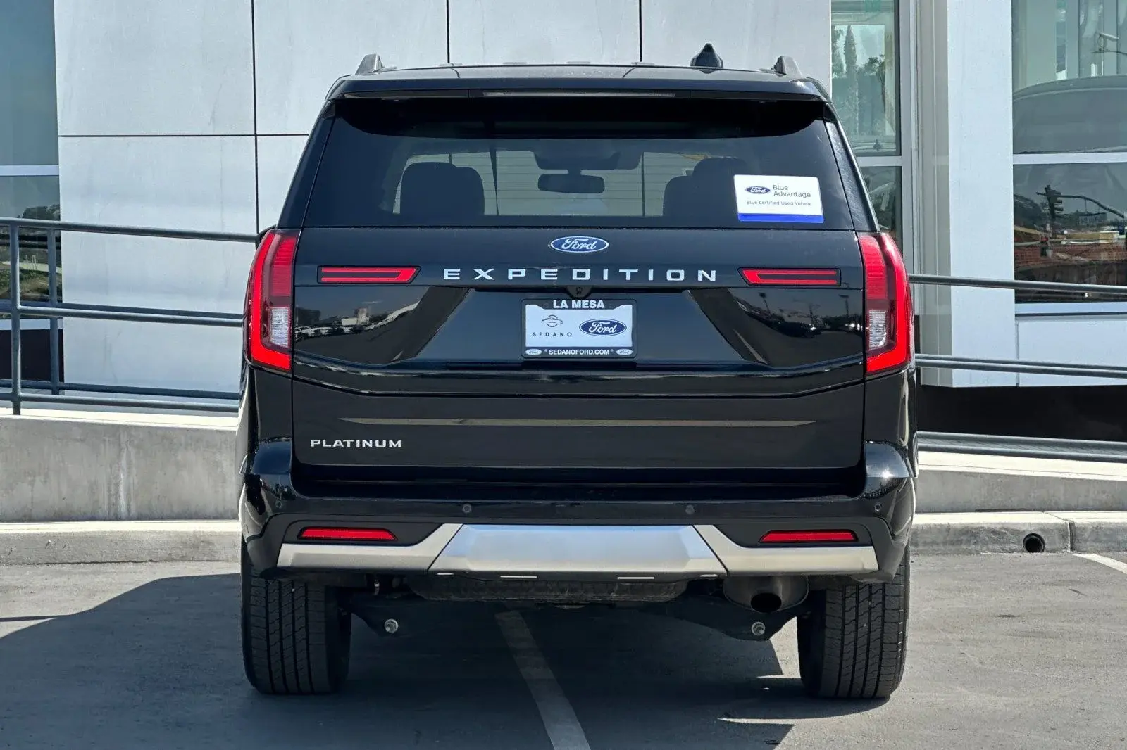2025 Ford Expedition Platinum 4x4 photo 4