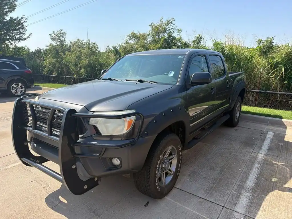 2013 Toyota Tacoma PreRunner Double Cab V6 AT's photo