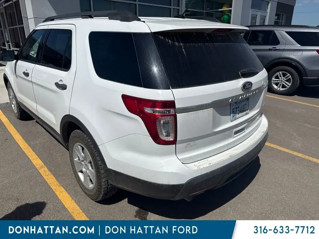 2013 Ford Explorer Base photo 3
