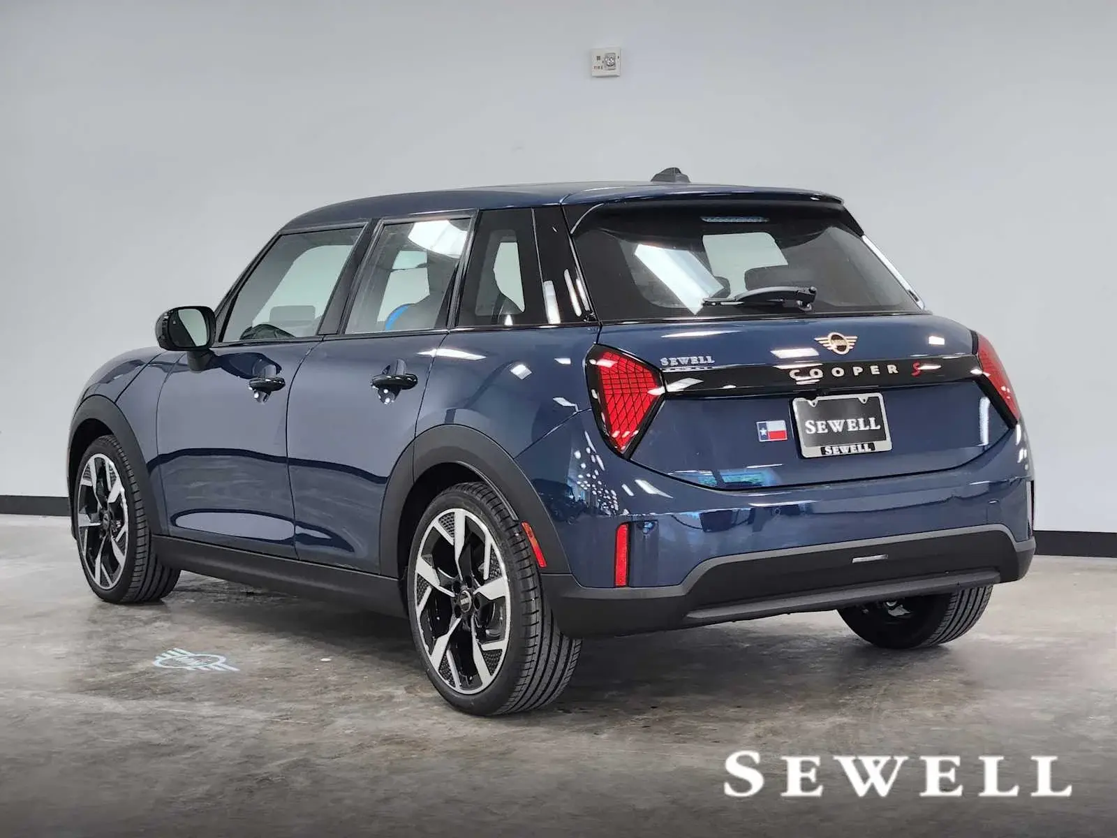 2026 MINI Hardtop Cooper S photo 3