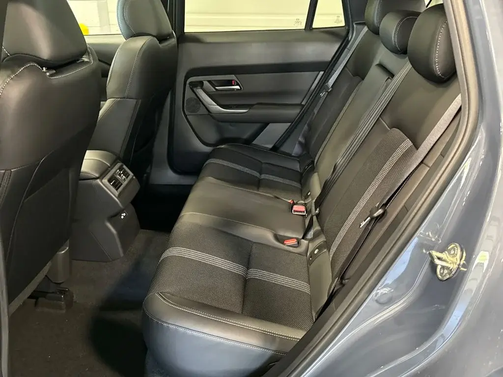 2026 Mazda CX-50 2.5 S Preferred photo 5