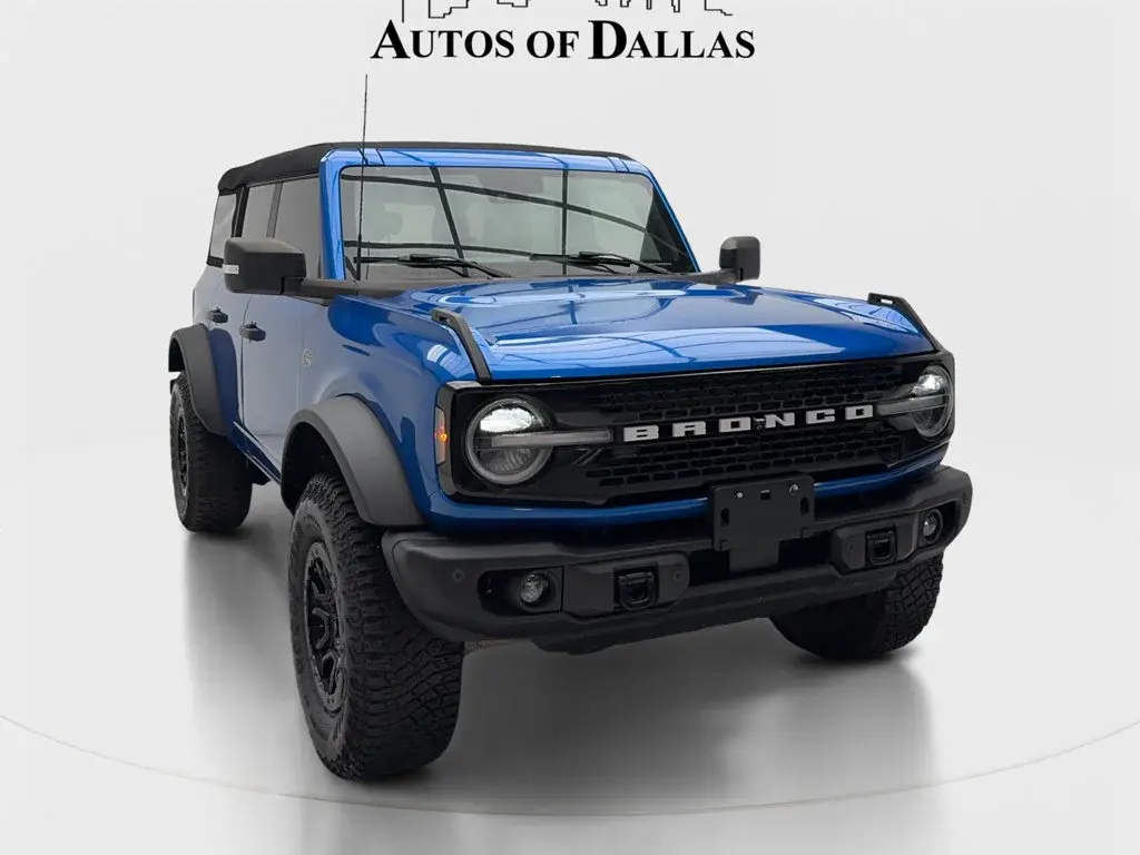 2023 Ford Bronco Wildtrak 4WD photo 3