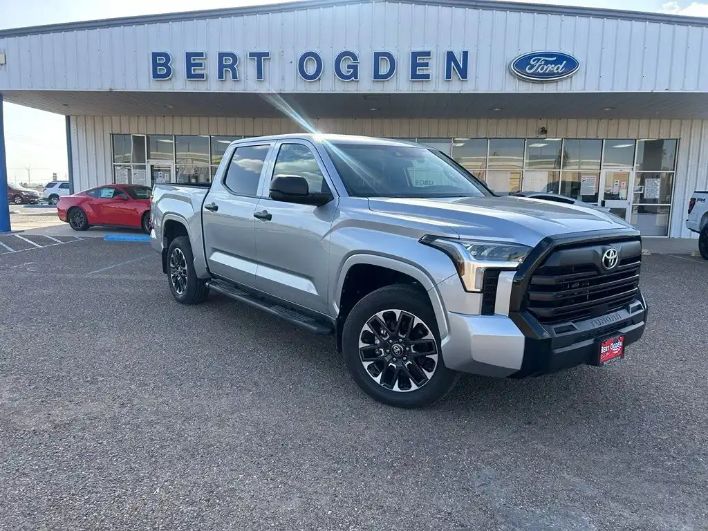 2026 Toyota Tundra SR 4WD CrewMax 5.5' Bed's photo