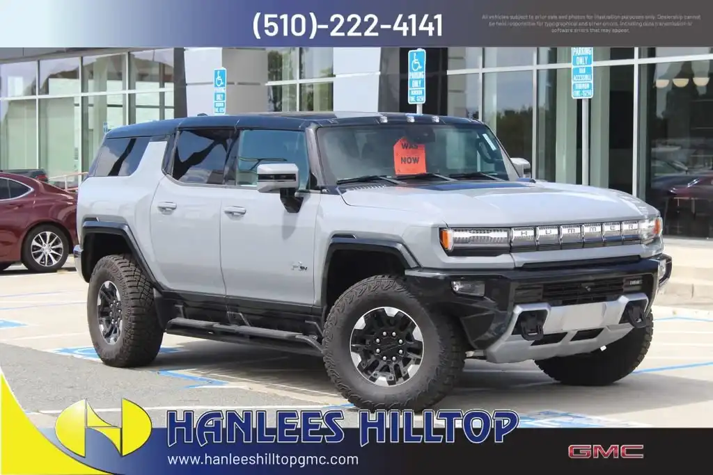 2024 GMC Hummer EV 2X SUV's photo
