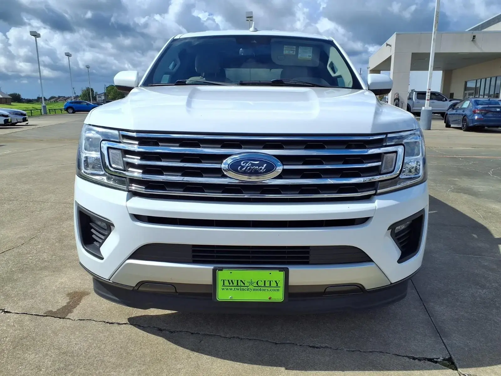 2020 Ford Expedition XLT photo 3