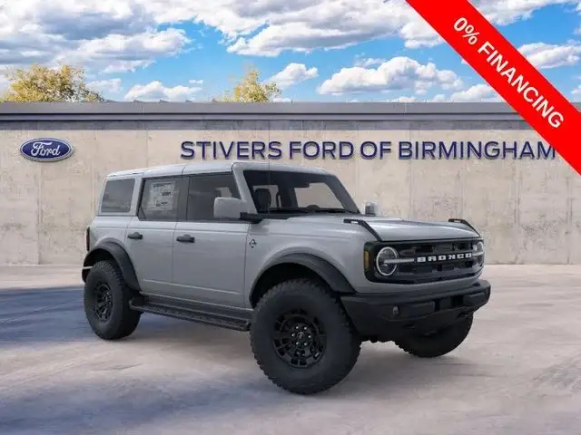 2026 Ford Bronco Outer Banks 4x4 photo 1
