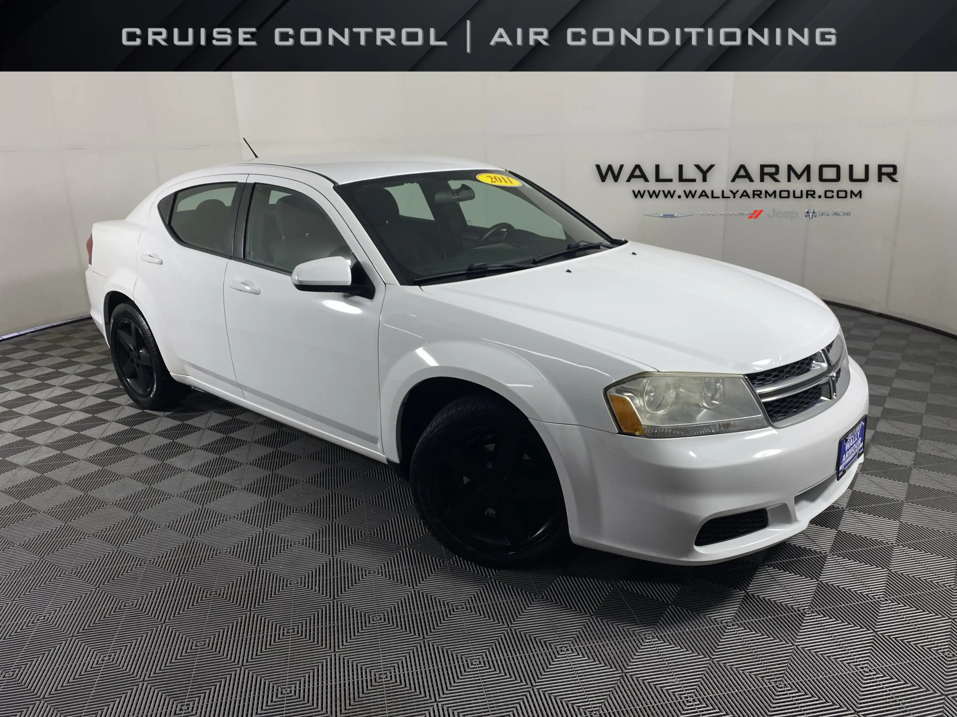 2011 Dodge Avenger Mainstreet's photo
