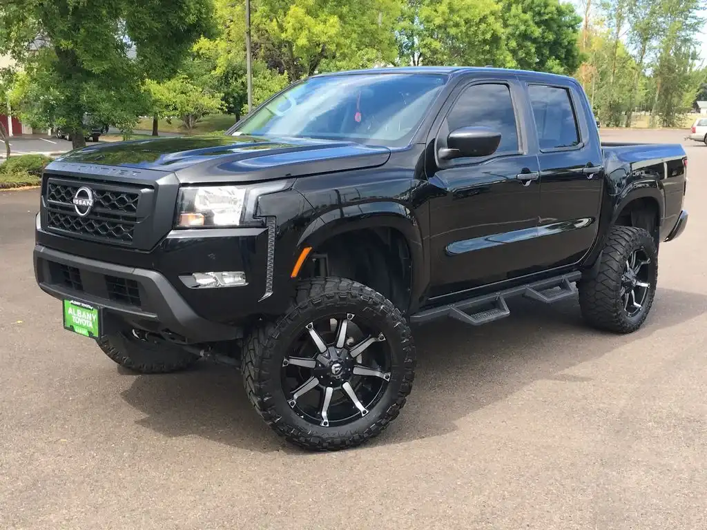 2022 Nissan Frontier S Crew Cab 4x4's photo