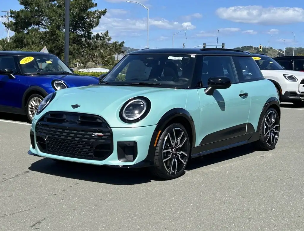 2026 MINI Hardtop Cooper S photo 1