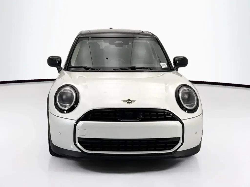 2026 MINI Hardtop undefined photo 3