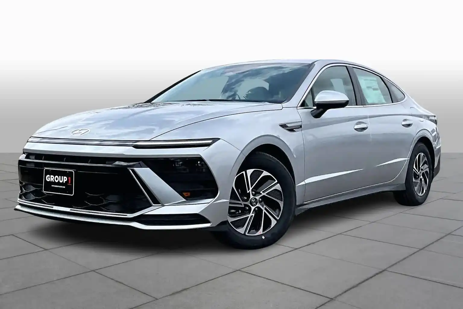 2026 Hyundai Sonata Blue's photo