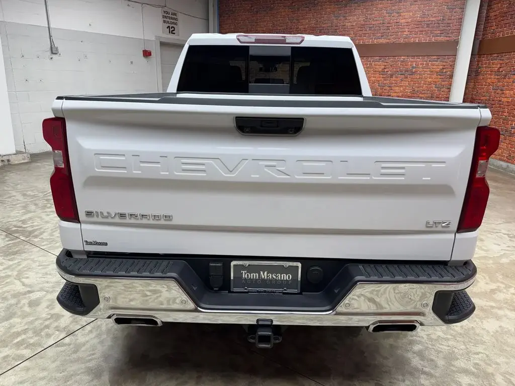 2024 Chevrolet Silverado 1500 LTZ 4WD Crew Cab Short Box photo 4