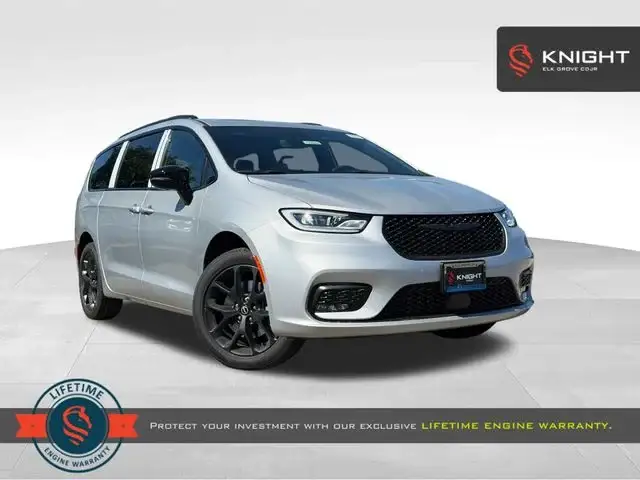 2026 Chrysler Pacifica Limited AWD photo 1