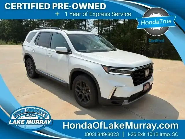 2025 Honda Pilot Touring AWD's photo