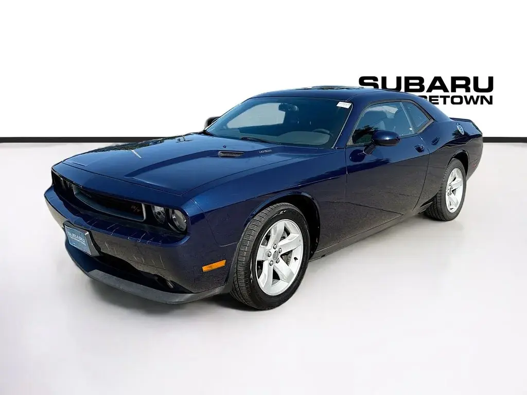2013 Dodge Challenger R/T photo 3