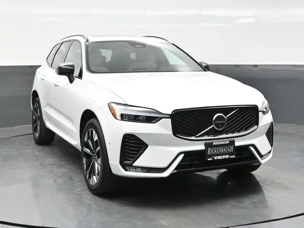 2026 Volvo XC60 B5 Plus Dark AWD's photo