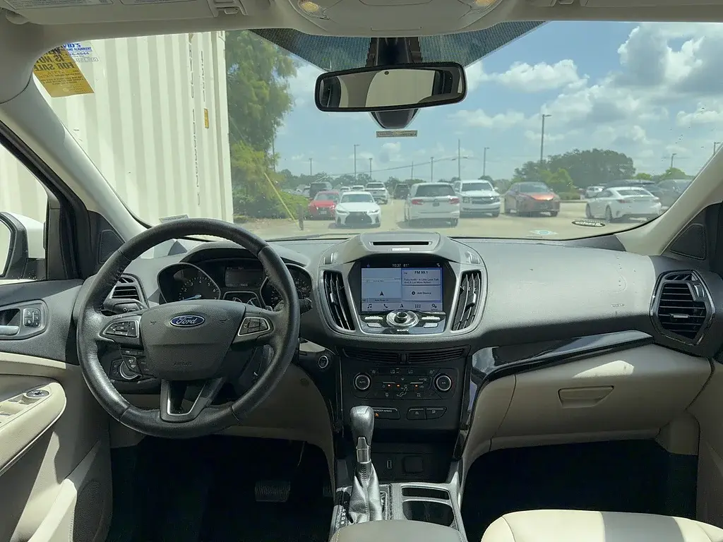 2017 Ford Escape Titanium photo 3
