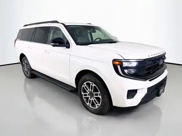 2026 Ford Expedition Active MAX 4x4's photo