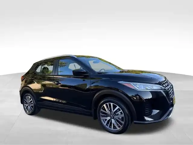 2023 Nissan Kicks 1.6 SV's photo