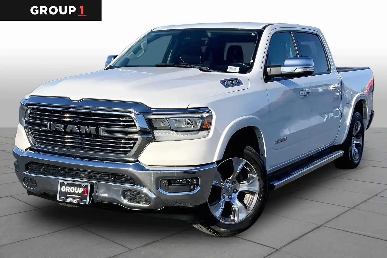 2022 RAM 1500 Laramie 4x4 Crew Cab 5'7's photo