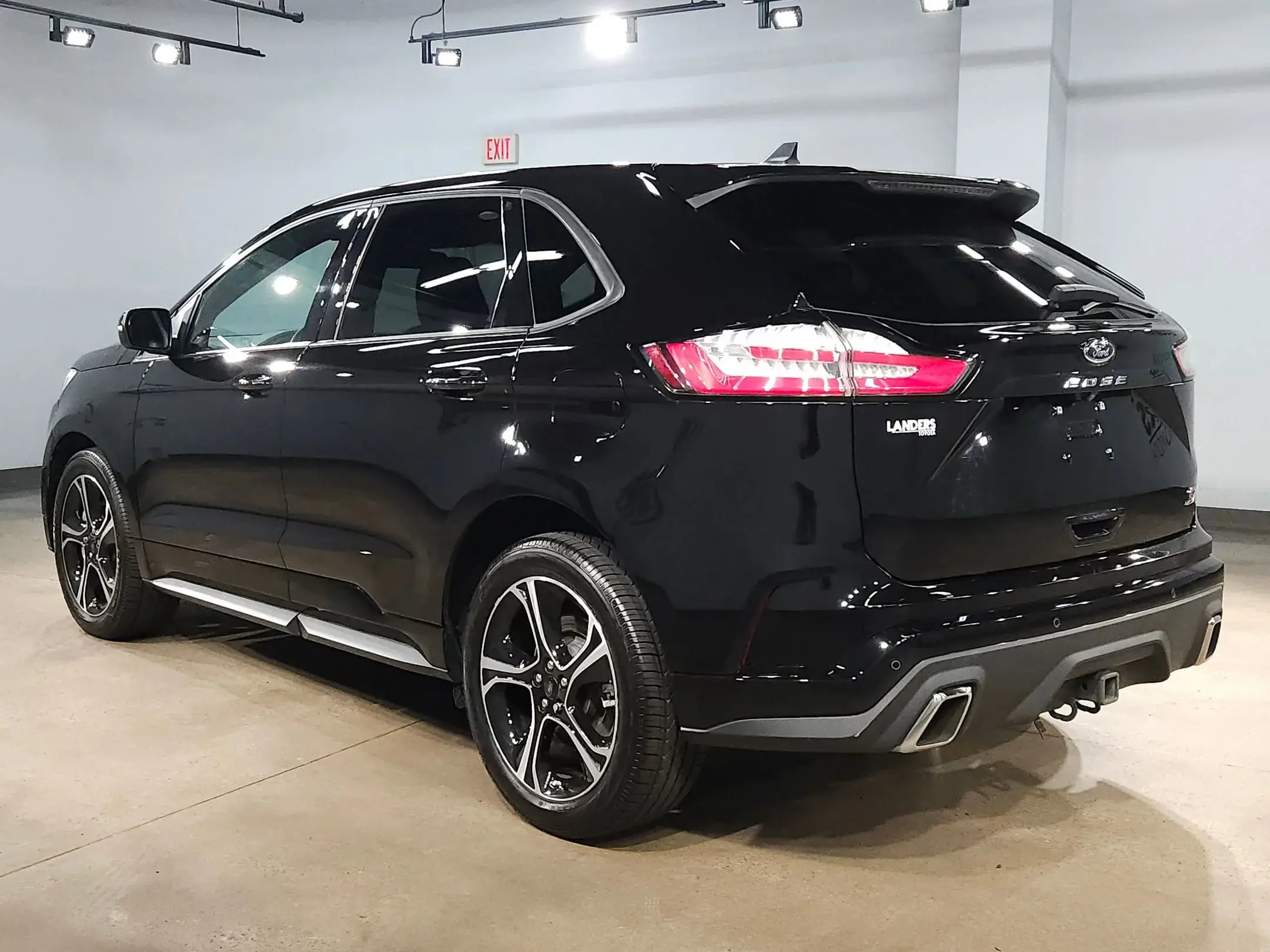 2023 Ford Edge ST AWD photo 5