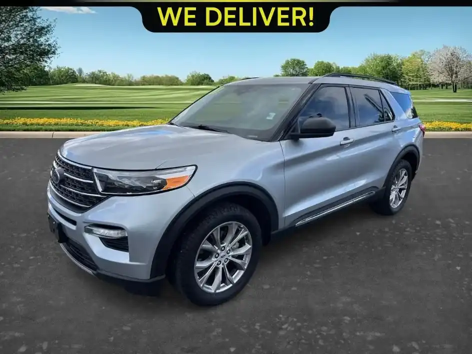 2023 Ford Explorer XLT 4WD's photo