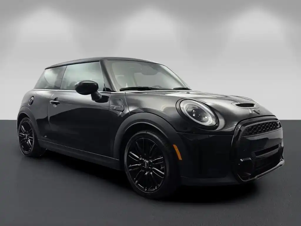 2024 MINI Hardtop Cooper S's photo