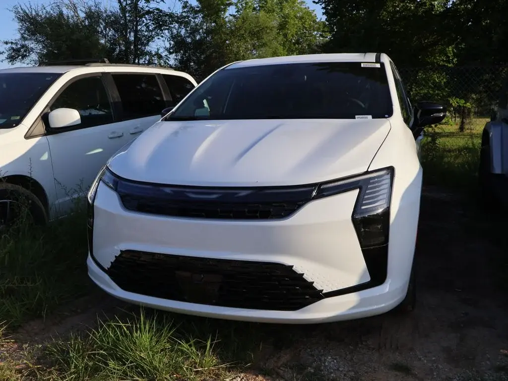 2027 Chrysler Pacifica Select photo 5