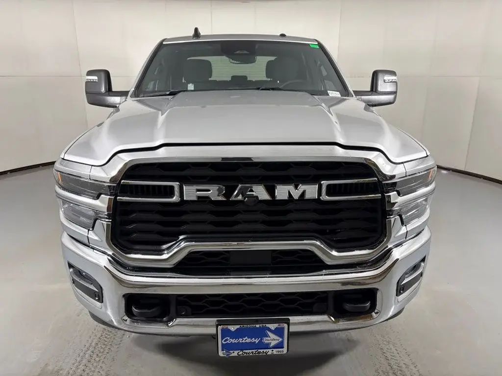 2026 RAM 2500 Big Horn Crew Cab SWB photo 3