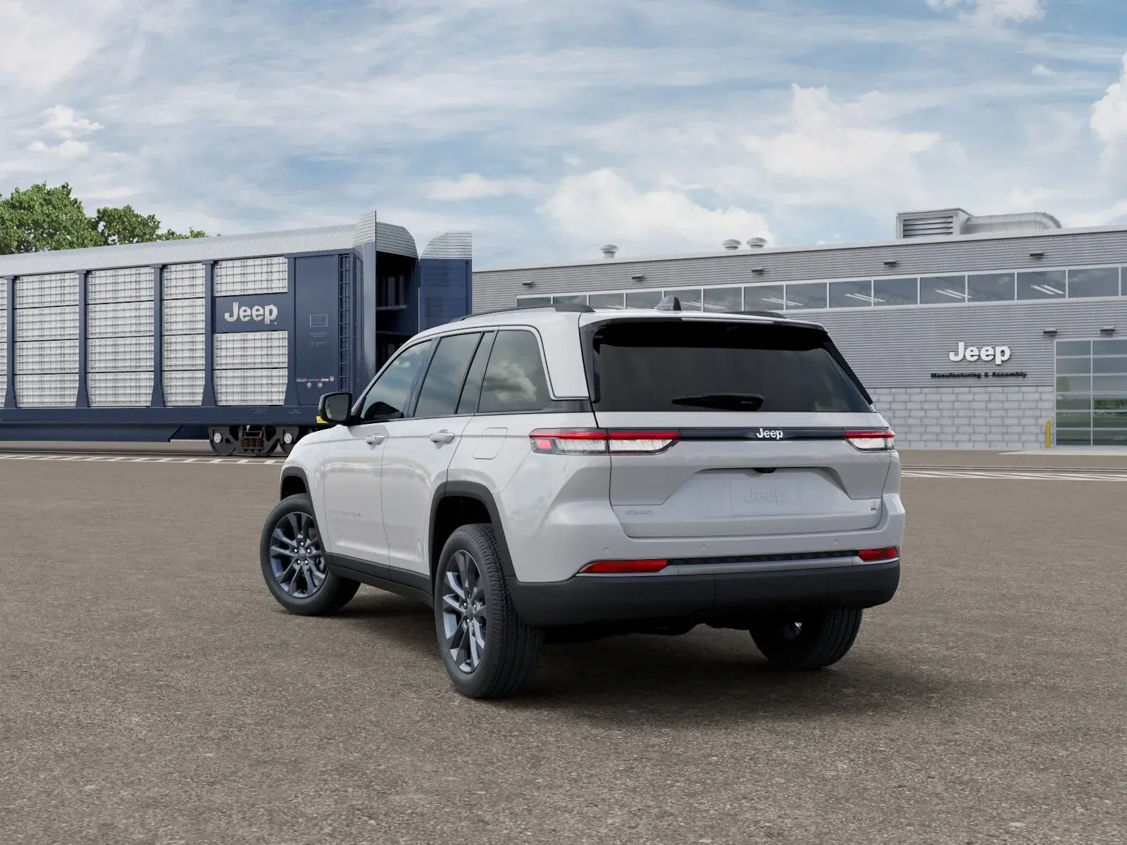 2026 Jeep Grand Cherokee 85th Anniversary Edition photo 3