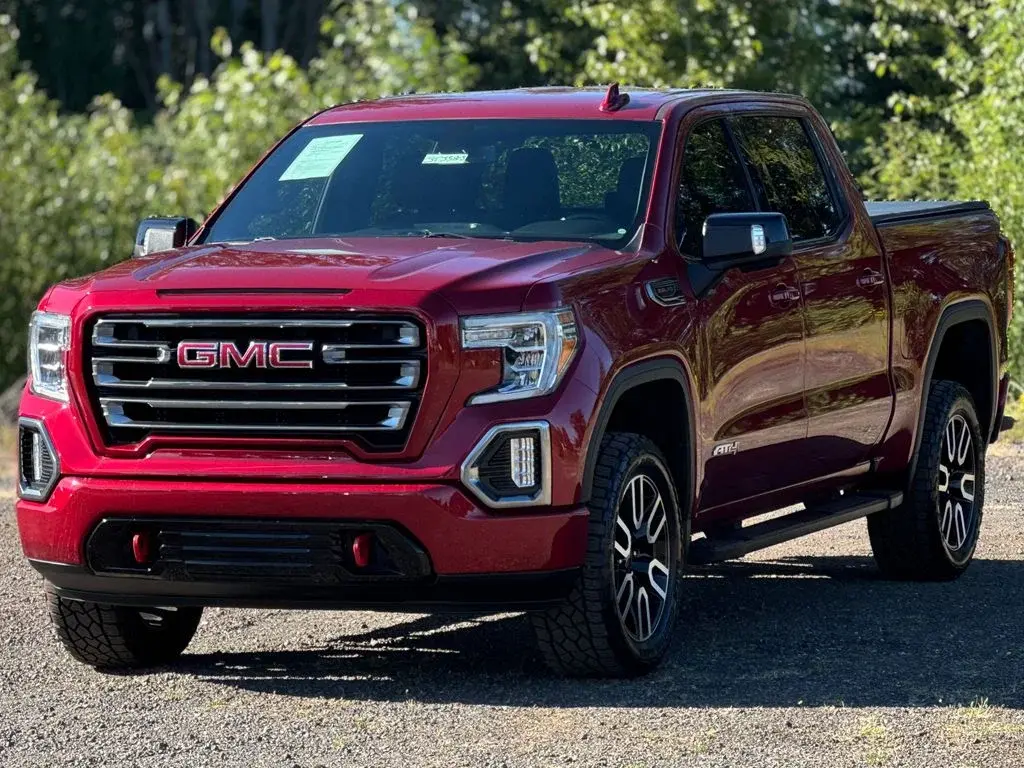 2020 GMC Sierra AT4 4WD Crew Cab Short Box photo 3
