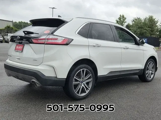2022 Ford Edge Titanium AWD photo 5
