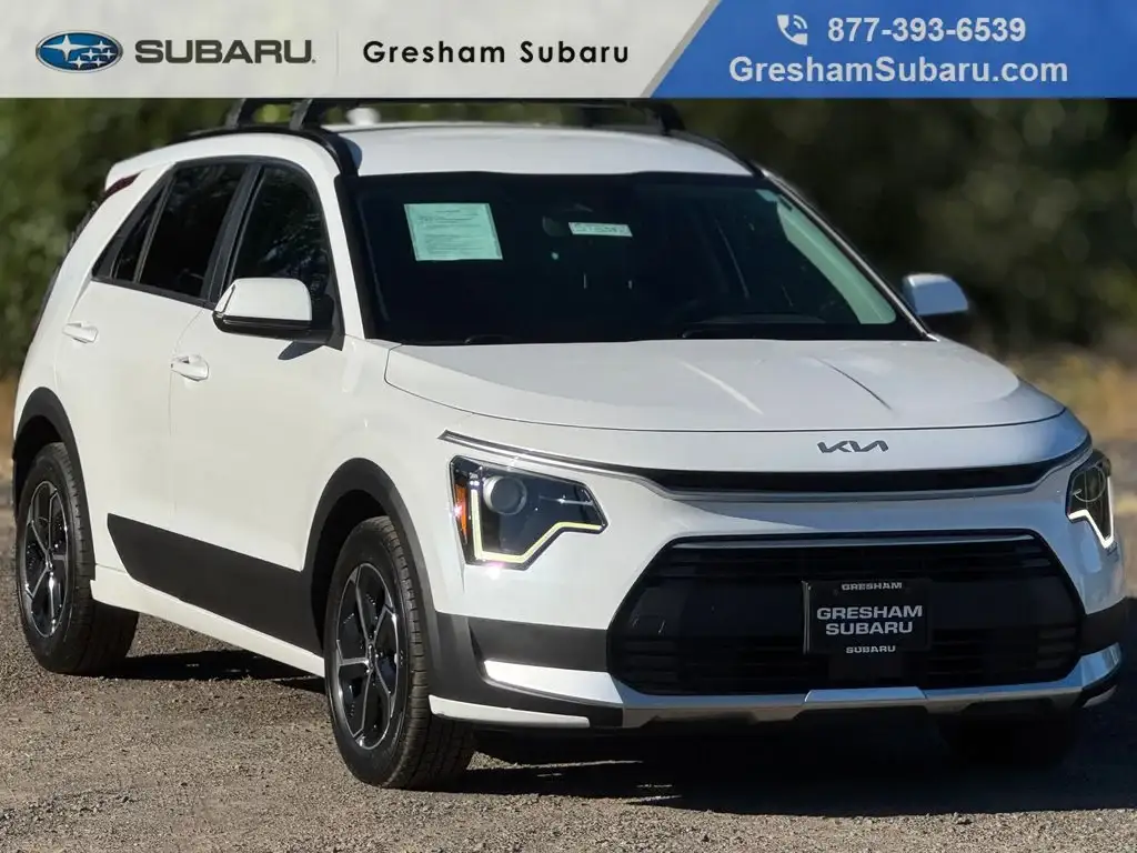 2023 Kia Niro EX HEV photo 1