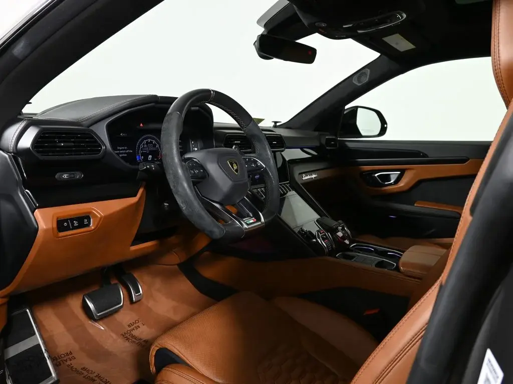 2021 Lamborghini Urus 4.0 V8 photo 4