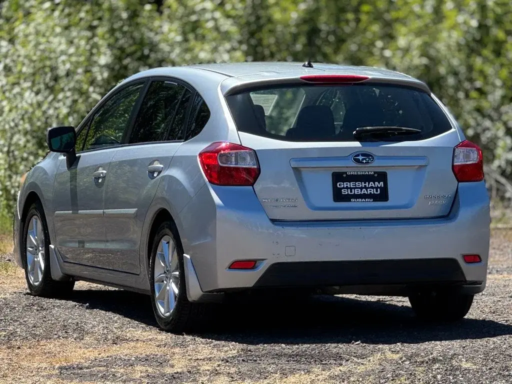 2012 Subaru Impreza 2.0I Premium Auto photo 5