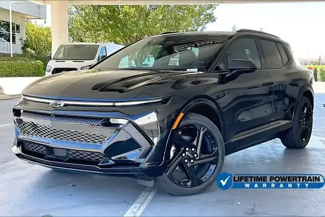 2026 Chevrolet Equinox EV RS FWD's photo