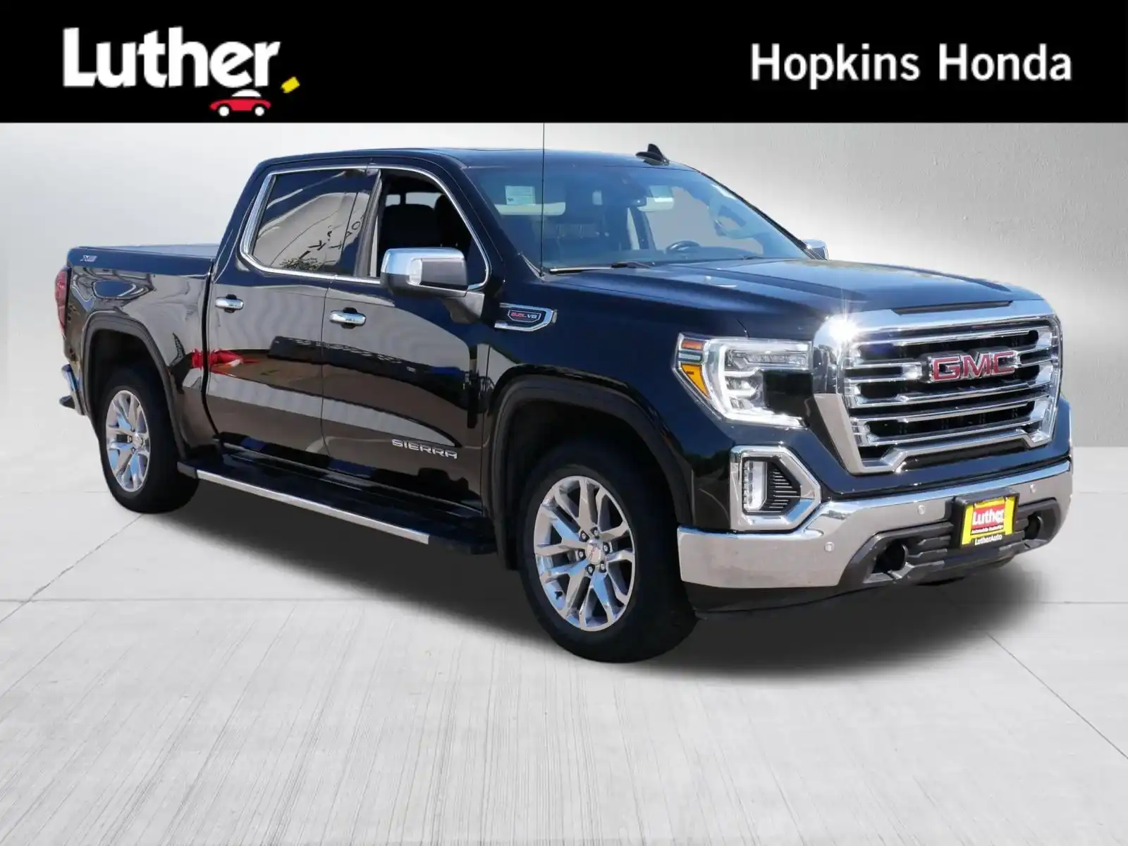 2021 GMC Sierra 4WD Crew Cab Short Box SLT's photo