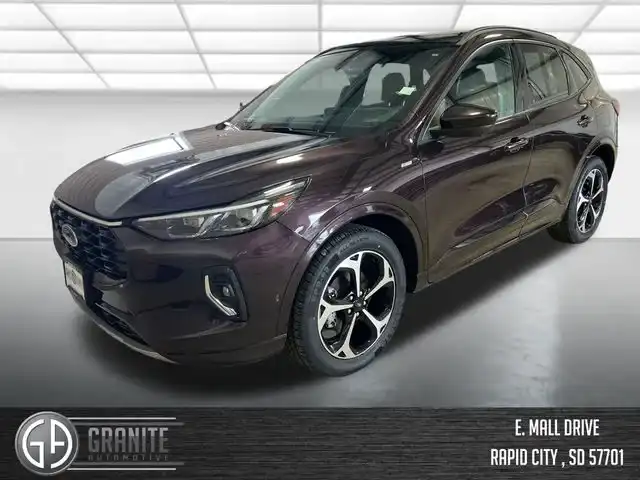 2023 Ford Escape ST-Line Elite AWD 2.0L's photo