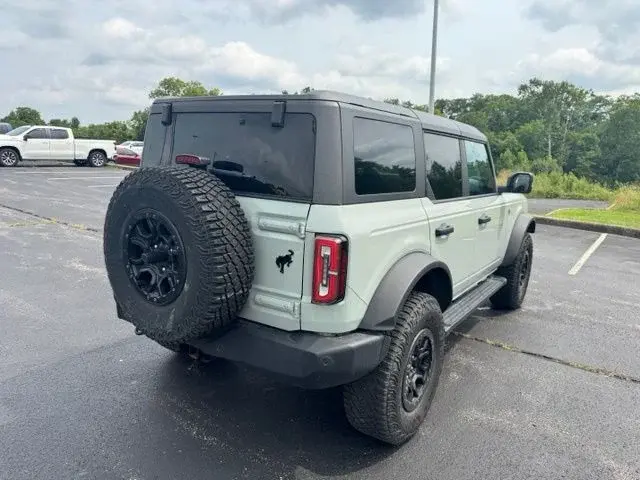 2023 Ford Bronco Wildtrak 4x4 photo 3