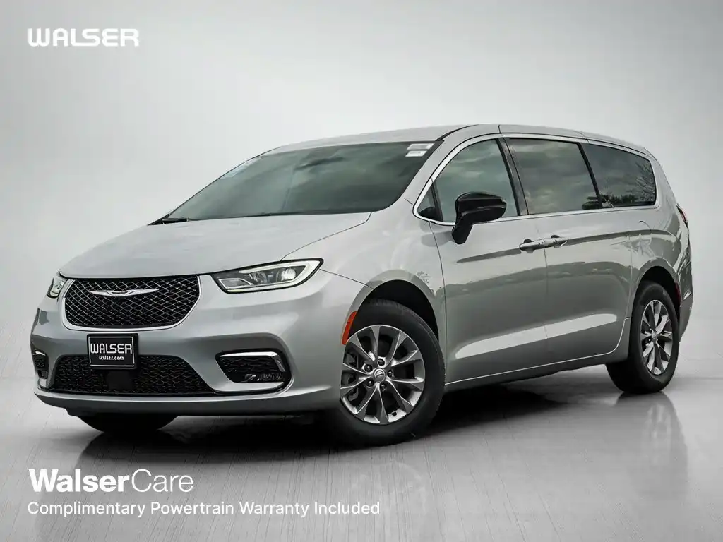 2026 Chrysler Pacifica Select AWD's photo