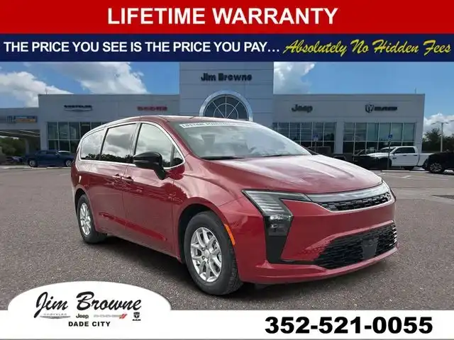2027 Chrysler Pacifica Select's photo