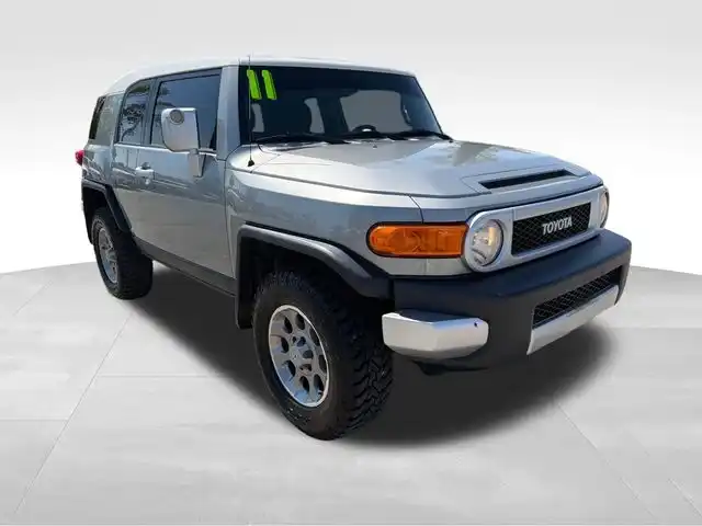 2011 Toyota FJ Cruiser 4WD's photo